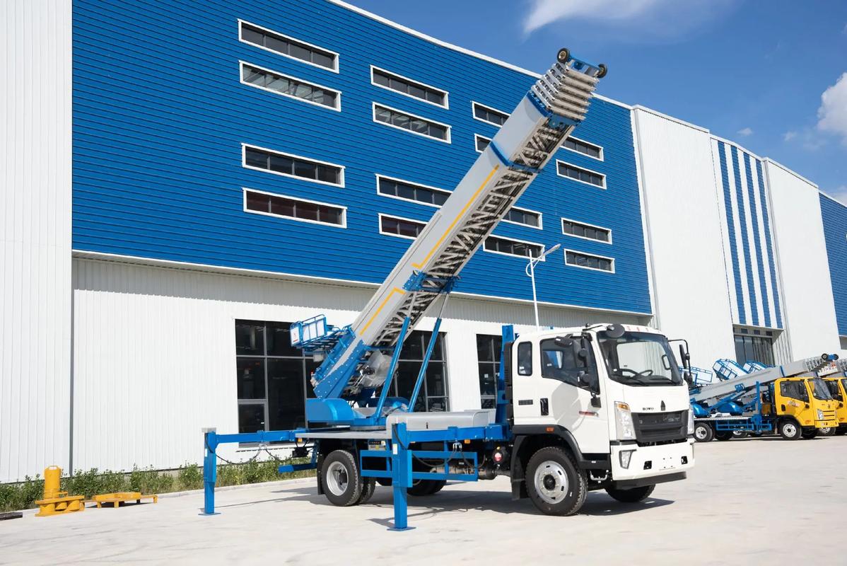 临漳县小型云梯车上料车租赁多少钱